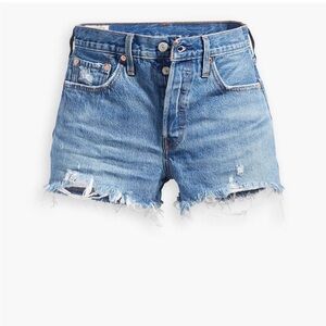 Levi’s 501 original fit high rise women’s shorts. Color: Oxnard Athens. Size 28.
